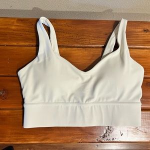 Savvi Tundra sports bra